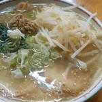 らーめん丸木屋 - ごまともやしのらーめん