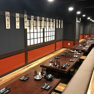 Banquets are welcome! A relaxing Japanese-style space♪ The entire floor can be reserved for up to 70 people.