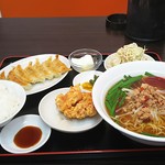 Taiwan Ryouri Hougen - 焼き餃子定食950円 台湾ラーメン