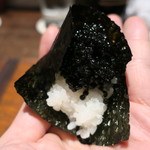 鳥茂 - キャビア握り