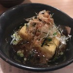 魚と酒 はなたれ - お通し　揚げ出し豆腐