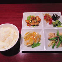 フーロン - 【北新地でランチ】 彩プレートランチ　\1000