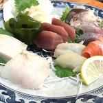 Izakaya Furusato - 1.3人前盛り 1,500yen