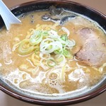 三代目 月見軒 - みそラーメン