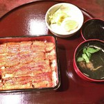 横浜野田岩 - 楓のお盆