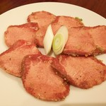 焼肉麻布 - 上タン塩