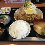 かつれつ軒 - スパイシーロースカツ定食850円