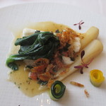 真子鰈のポワレ　ホワイトアスパラと桜海老