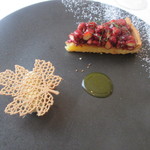 ラ・トゥーエル - ベリーのタルト　アイス