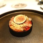 ラ・ヴァガボンド - 佐渡の黒無花果を使ったタルトのようなお料理(^^)