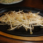 塩梅 - サービスのもやし炒め