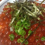 棟梁 - イクラ丼