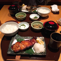 伊豆の旬 やんも 丸の内店 - 