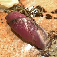 鮨 福原 - 鰹の藁焼き