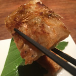 シャンパン&醤油バー フルートフルート - 白エビのチヂミには塩醤油でーす(^^)