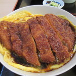 かつ丼(上)接写