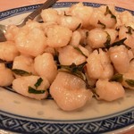 天香楼 - 龍井蝦仁（蝦と龍井茶葉の炒めもの）