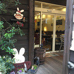 Cafe 豆うさぎ - カフェ入口