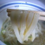 谷川米穀店 - 温の小（たまご付き・ネギ）麺アップ