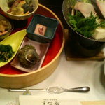 Izakaya Kaiseki Ryouri Masuda - 前菜？先付け？　と　なべ