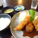 三好乃 - Aランチ　海老フライ+ハンバーグ+とんかつ　880円