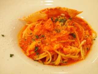 トラットリア ルチアーノ - 渡り蟹のトマトソーススパゲッティ　アップ