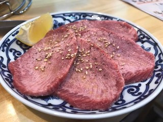 Sumibi Yakiniku Horumon Yokoduna Sanshirou - 上タン塩