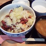ちゃんこ割烹 四季味 茜 - 純レバ丼８００円（税込）