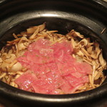 虎白 - 松茸の炊き込みご飯に牛肉のしゃぶしゃぶ(一人前)