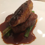 キャトルラパン - 牛フィレ肉とフォアグラのロッシーニ風 説明不要でしょう