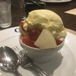 キャトルラパン - バニラビーンズをふんだんに使っていたバニラアイスが嬉しい