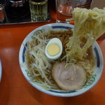 朋友 - 麺は中太ストレート