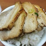 Hakata Ramen Isshintou - on the rice!