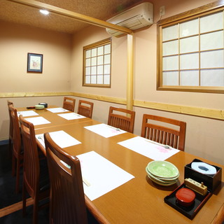 Private table room (non-smoking)