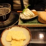 74789663 - スコーン＆コーヒー＆おからクッキー