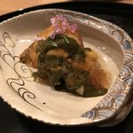 まき村 - 千葉県千倉産蒸し鮑と宮城県産紫海胆 別角度から