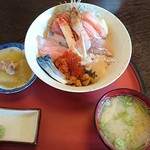 まんぷく処 まま屋 - 海鮮丼1300円