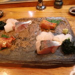 志づ香 - さしみ　金目のづけ・かんぱち・あおりいか・平目・あおさのり