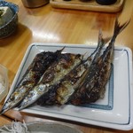 Izakaya Totoro - 秋刀魚の塩焼き