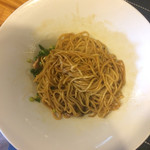 中華蕎麦 はざま - 替え玉（鰯油）、混ぜた後
