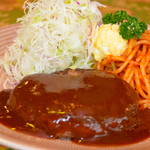 カフェトキオナ - ハンバーグはバイオーダーで焼きたてをお出しします！