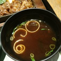大山鶏と鮮魚 居酒屋 まいか - 赤だし味噌汁にかぎります(*^^*)