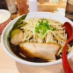 拉麺大公 - 焦がし醤油 煮玉子 880円 ＋ もやし増し50円