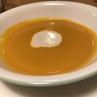 万平ホテル メインダイニングルーム - かぼちゃスープ