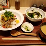 みどりのキッチン - 牛焼肉アボカド丼