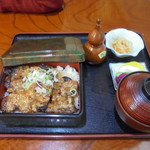 Tajima - 特製豚丼850円