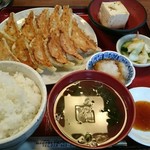 餃子会館 - 餃子定食(ダブル) 960円