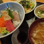 魚串 然 - 海鮮丼