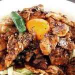 豚のらーめん 弐番手 - 期間限定
      スタミナまぜそば
      