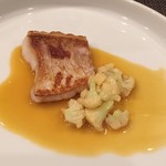 甘鯛、貝出汁オレンジとウイキョウのソース